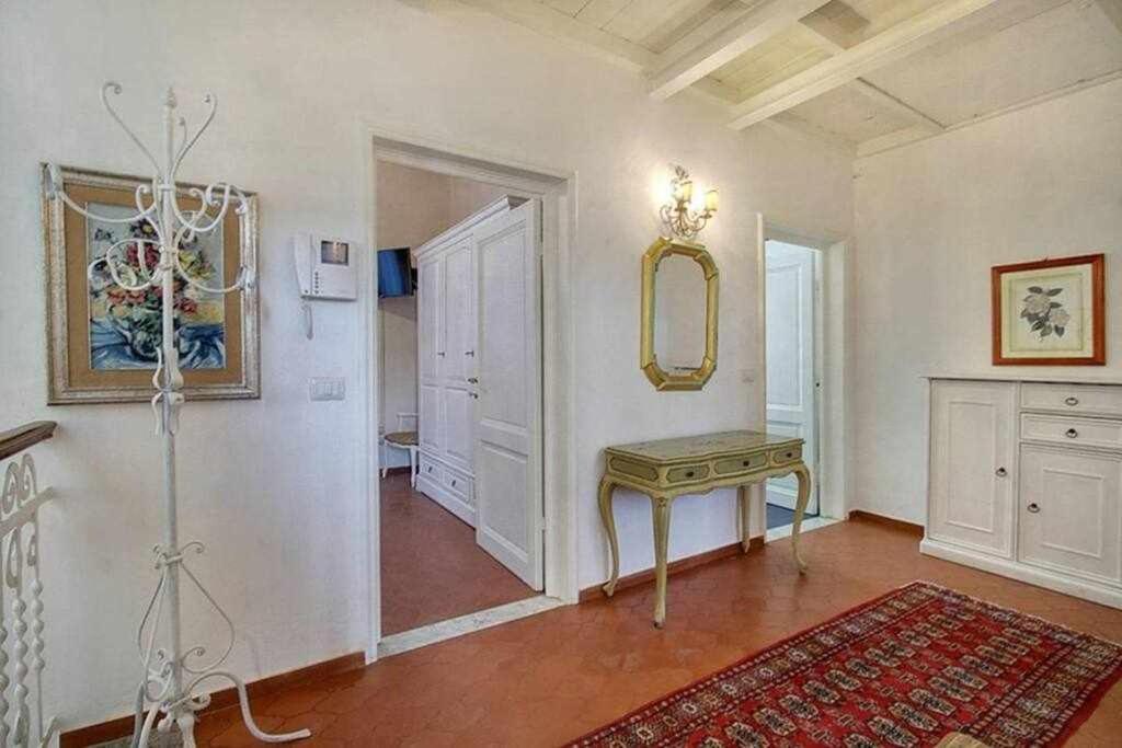 Апартаменти Santa Croce Elegant With Garage Флоренція Екстер'єр фото