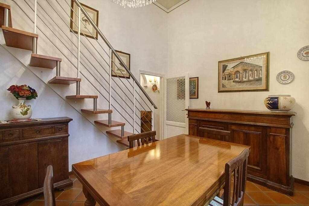 Апартаменти Santa Croce Elegant With Garage Флоренція Екстер'єр фото